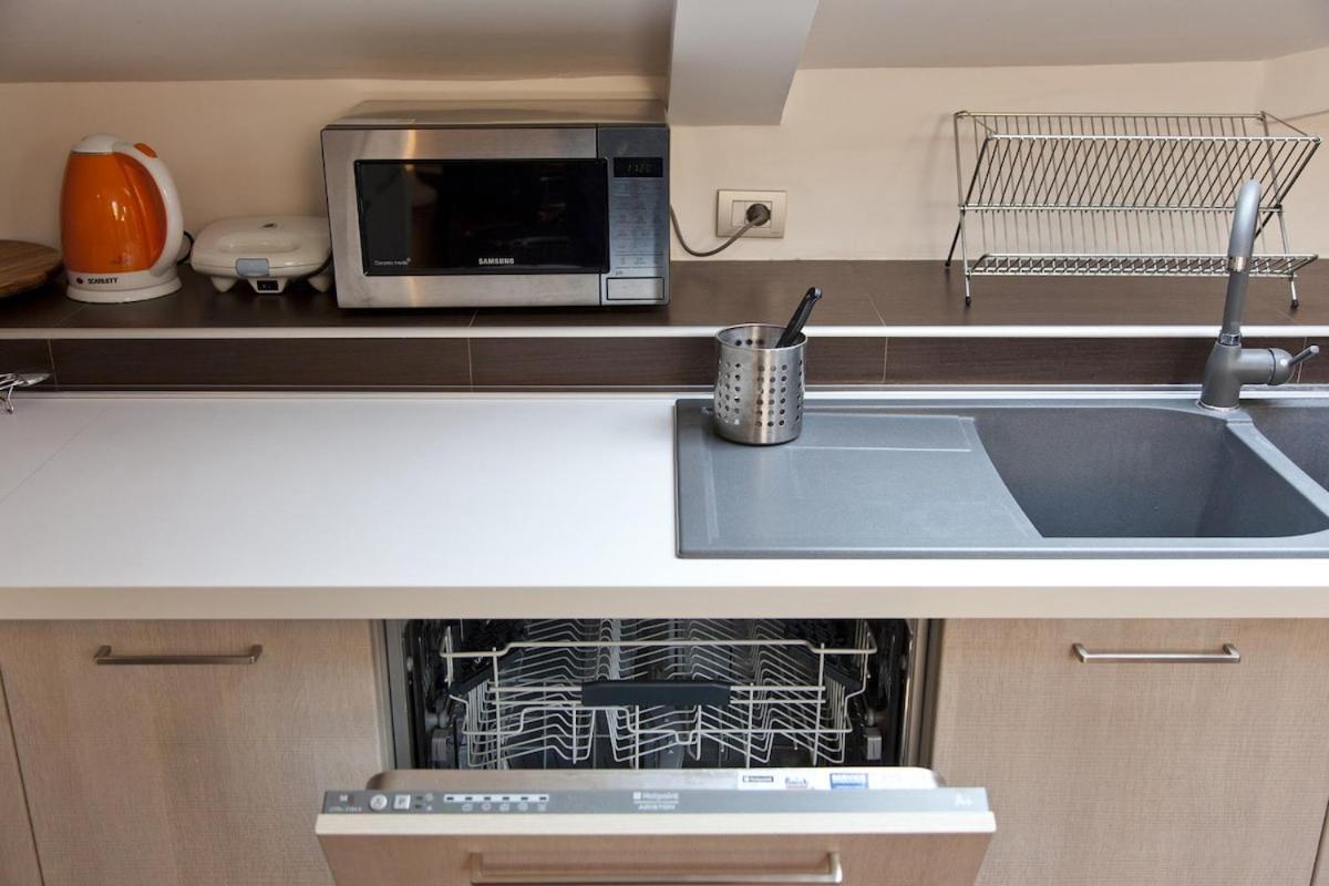 Apartment Incantevole Mansarda Al Centro Storico Naples