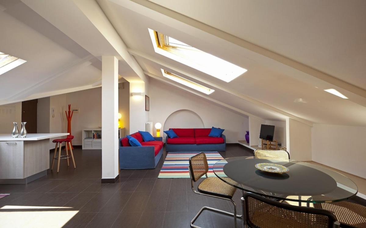 Apartment Incantevole Mansarda Al Centro Storico